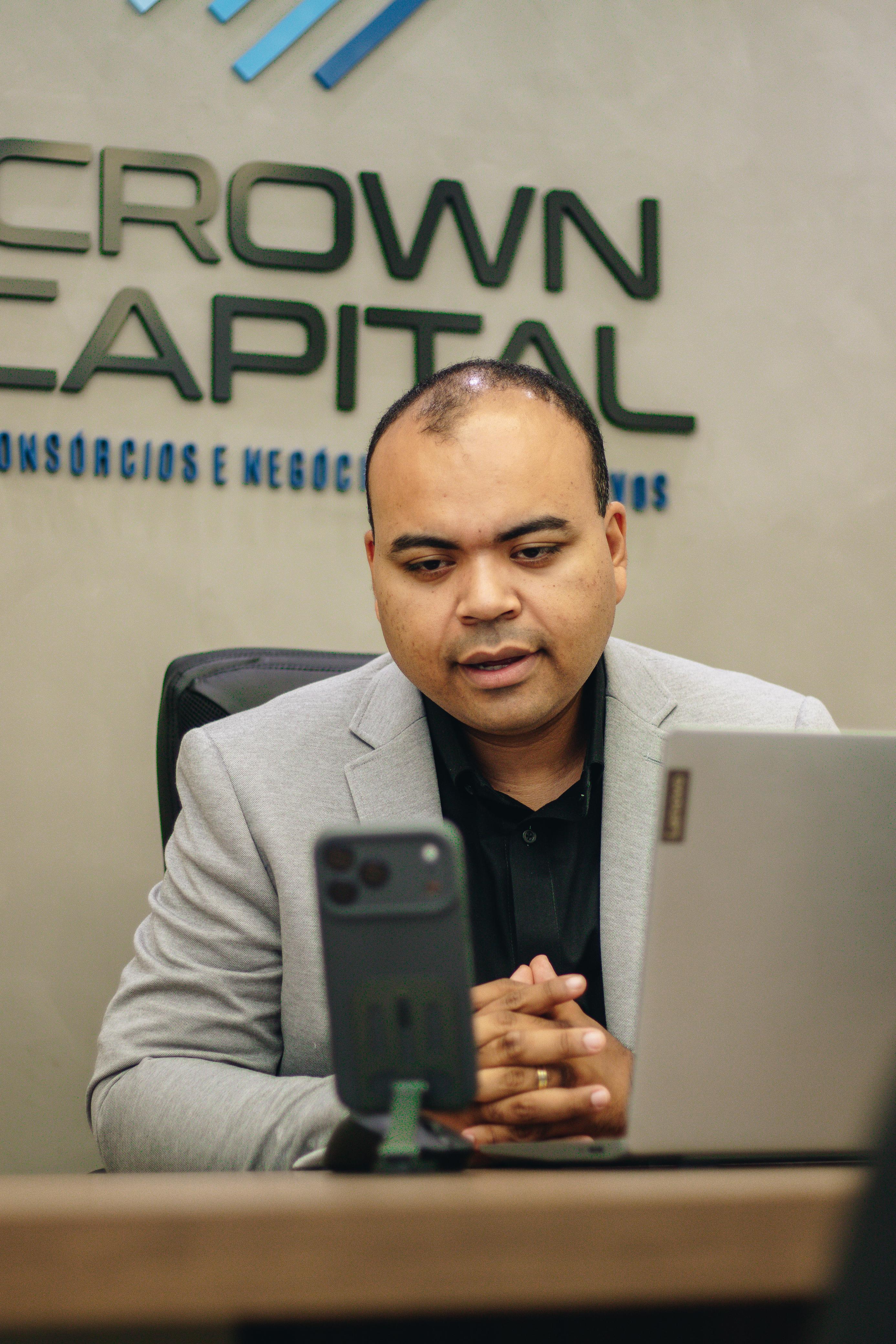 Paulo Afonso Júnior — Fundador da Crown Consórcios